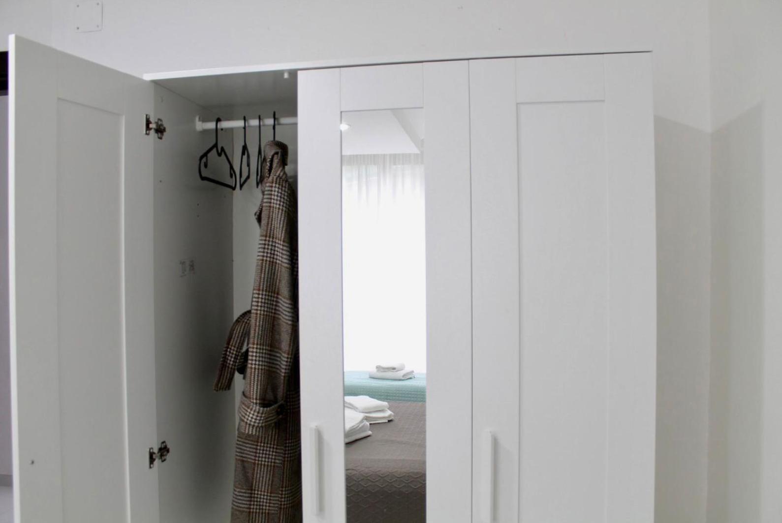B&B Central Rooms 137 Neapel Exteriör bild